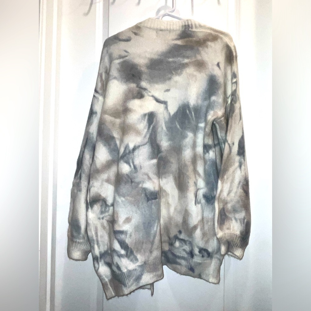 POL women’s cardigan - Picture 2 of 3